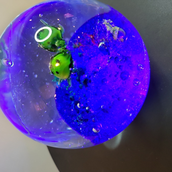 Vintage Sea Turtle Glass Paperweight 3.5" - Picture 4 of 10